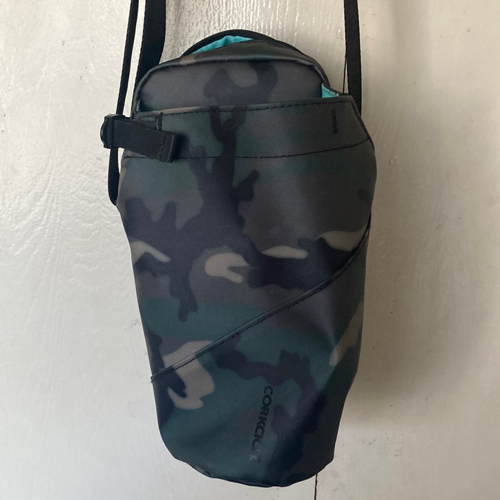 Corkcicle water bottle shoulder bag